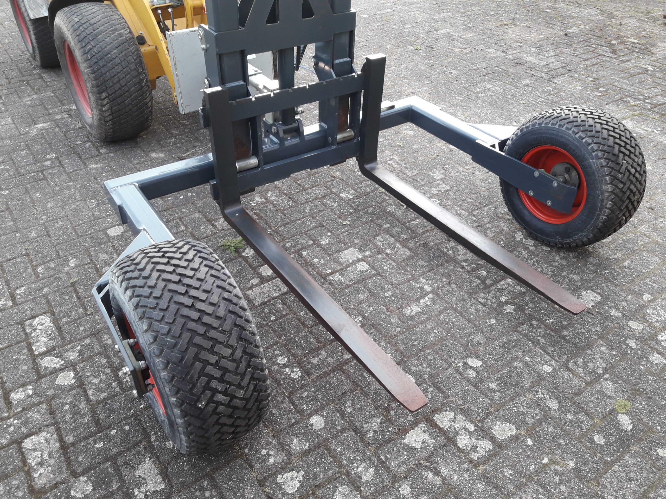 Knikmops Geens pallettransportwagen pallet transport kar wagen te koop kopen verkoop gebruikt